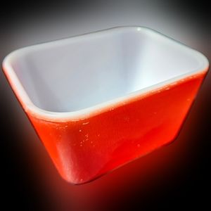 2 Vintage Pyrex 501-B Refrigerator Dish Red (no lids)